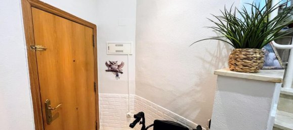 3 bedrooms Apartment in Torrent, Spain No. 280958 5