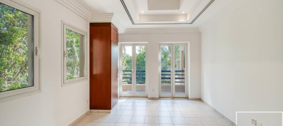 Вилла с 5 спальнями в The Lakes, ОАЭ № 112369 19