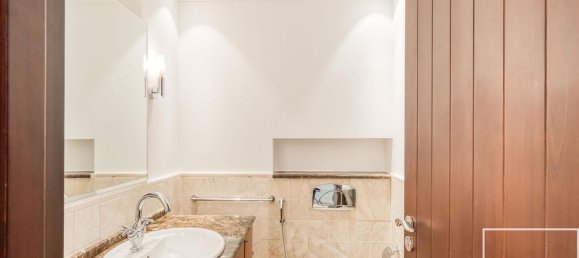 Вилла с 5 спальнями в The Lakes, ОАЭ № 112369 12