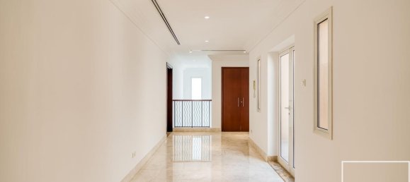 Вилла с 5 спальнями в The Lakes, ОАЭ № 112369 15