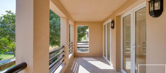 Вилла с 5 спальнями в The Lakes, ОАЭ № 112369 24