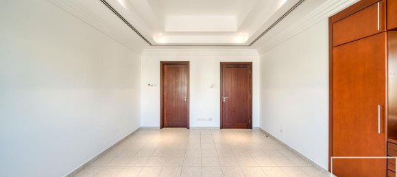 Вилла с 5 спальнями в The Lakes, ОАЭ № 112369 17