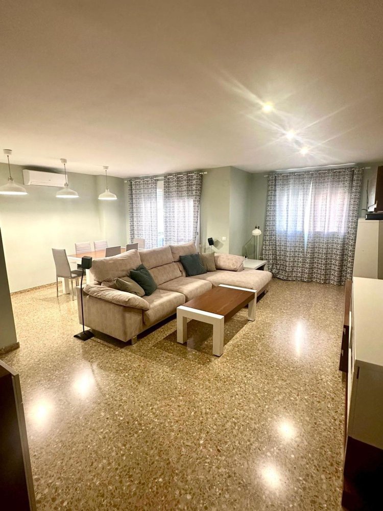 3 bedrooms Apartment in Paterna, Spain No. 244557