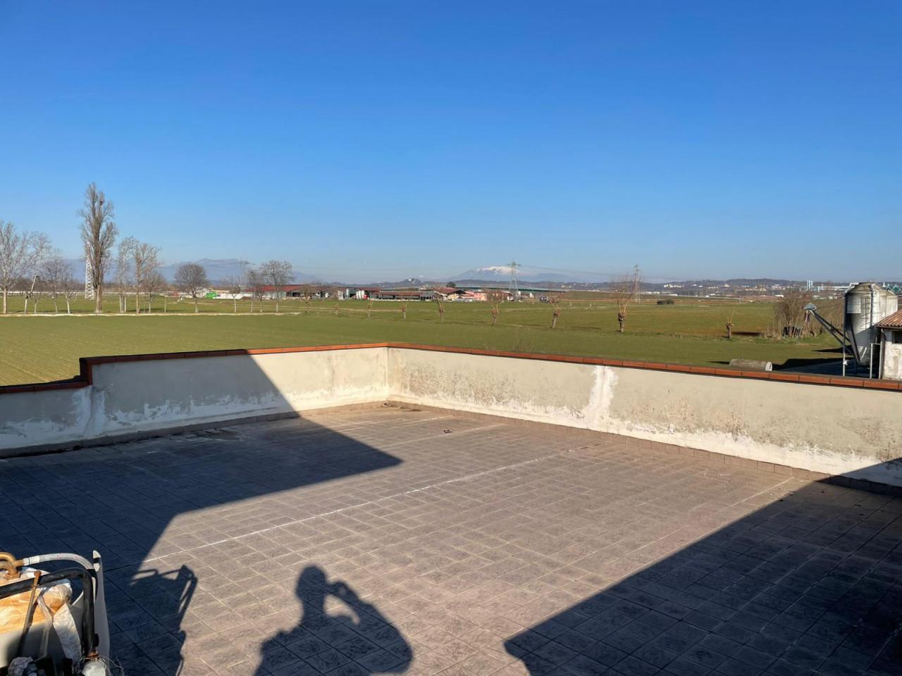 4غرفة شقة في Calcinato, Italy رقم 232697