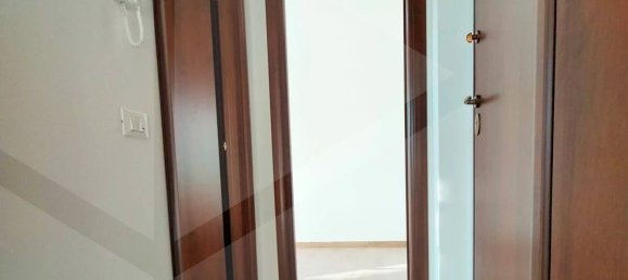 Apartamento de 2 divisões em Ciampino, Italy N.º 22143 3