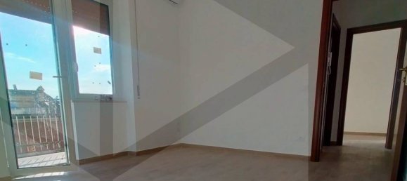 Apartamento de 2 divisões em Ciampino, Italy N.º 22143 8