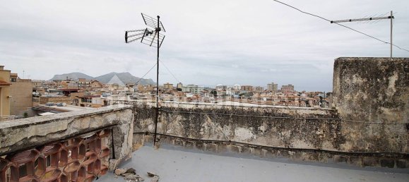 Дом с 4 спальнями в Кастельдачча, Италия № 197005 30