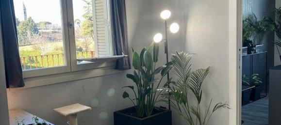 3-salle Appartement à Besana in Brianza, Italy No. 288244 26