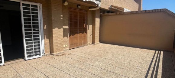 Дуплекс с 3 спальнями в Бурхассот, Испания № 160073 6