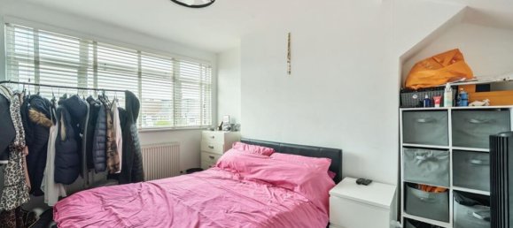 3 bedrooms House in Sutton, United Kingdom No. 13444 10