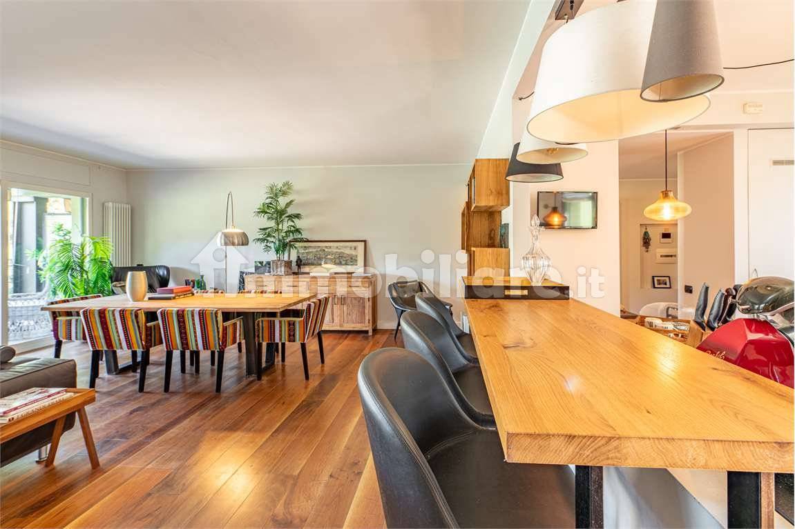 3 chambres Appartement à Como, Italy No. 263813