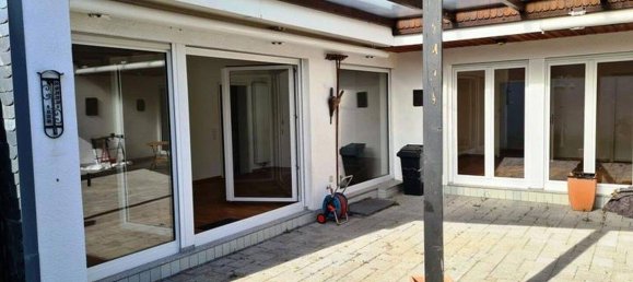 3 bedrooms Bungalow in Cologne, Germany No. 291531 2