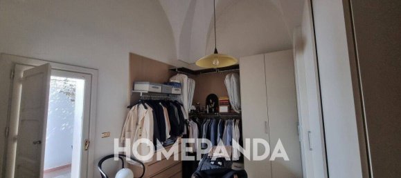 5-salle Bâtiment à Lecce, Italy No. 291611 3