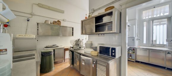 213m² Commercial property in Turin, Italy No. 308083 14