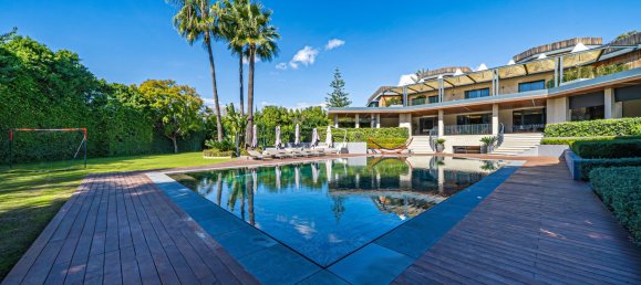 10 bedrooms Villa in San Pedro de Alcantara, Spain No. 17592 3