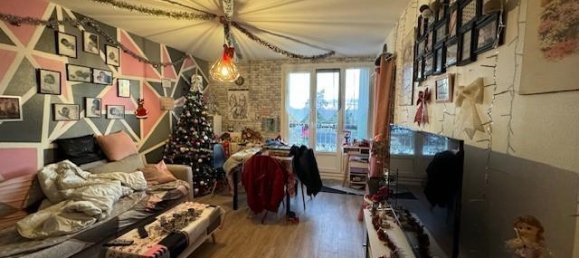 3 chambres Appartement à Pont-de-Chéruy, France No. 275571 3