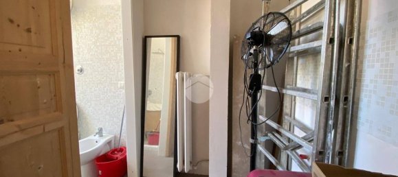 4 bedrooms Apartment in Rome, Italy No. 117070 20