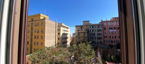 4 bedrooms Apartment in Rome, Italy No. 117070 15
