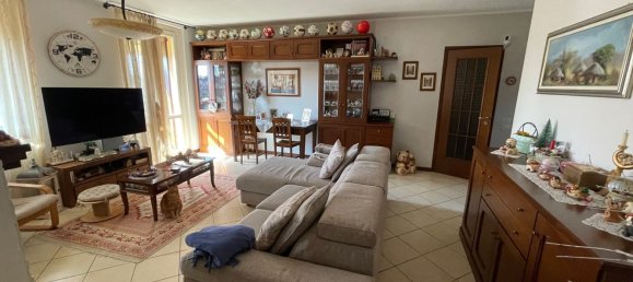 3 rooms Apartment in Spino d'Adda, Italy No. 3498 2