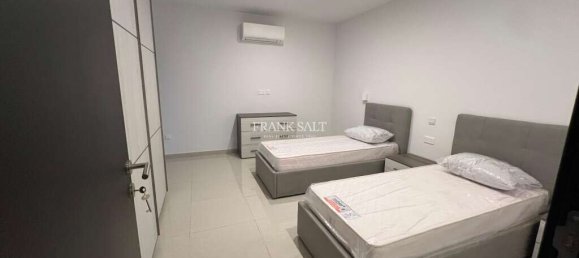 3 bedrooms Maisonette in Dingli, Malta No. 10542 9