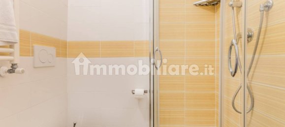2 bedrooms Apartment in Rome, Italy No. 376191 17
