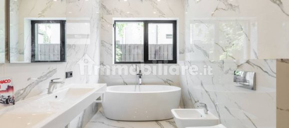 4 Schlafzimmer Villa in Ponteranica, Italy, Nr. 378998 16