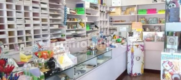 2 rooms Commercial property in Turin, Italy No. 305022 3