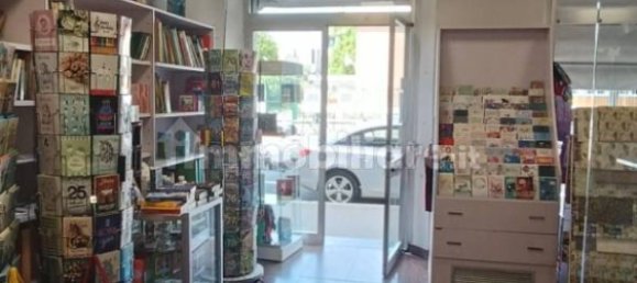 2 rooms Commercial property in Turin, Italy No. 305022 5