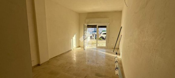 Propiedad comercial de 2 habitaciónes en Rome, Italy No. 130865 6