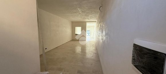 Propiedad comercial de 2 habitaciónes en Rome, Italy No. 130865 3