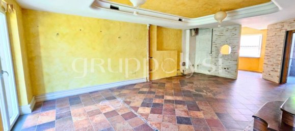 Villa T3 em Mugnano di Napoli, Italy N.º 295784 7