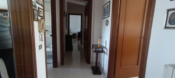 Apartamento T4 em Taranto, Italy N.º 334370 23