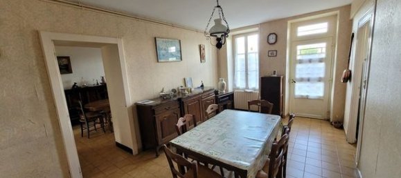 5 Schlafzimmer Haus in Corbigny, France, Nr. 353255 3