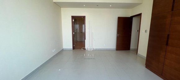 4 bedrooms Apartment in Corniche Road, UAE No. 24898 11