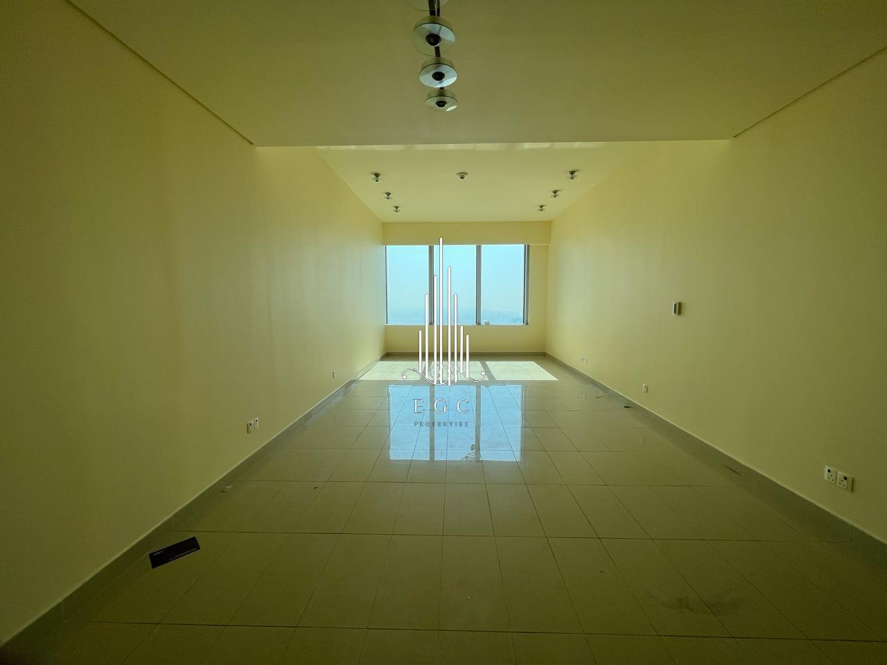 4 bedrooms Apartment in Corniche Road, UAE No. 24898
