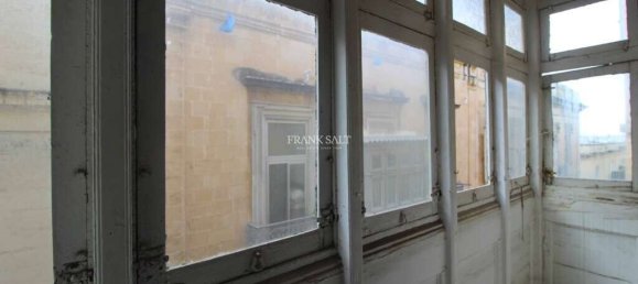 Отель, гостиница с 12 спальнями в Валлетта, Мальта № 6610 16