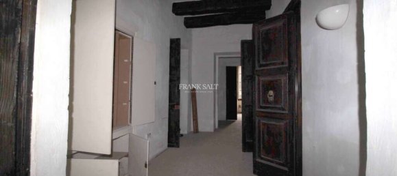 Отель, гостиница с 12 спальнями в Валлетта, Мальта № 6610 8