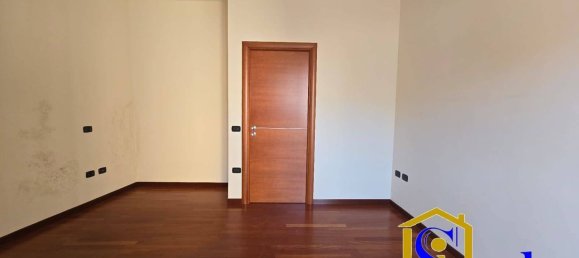 3غرفة شقة في Santa Maria Capua Vetere, Italy رقم 122330 3