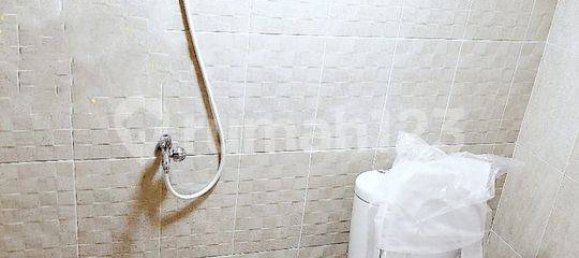 4 bedrooms House in Cipondoh, Indonesia No. 1760 2