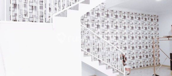 4 bedrooms House in Cipondoh, Indonesia No. 1760 3