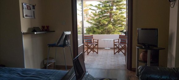 Studio in Nicosia, Cyprus No. 1625 8