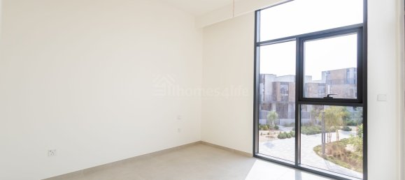 Вилла с 3 спальнями в Мудон, ОАЭ № 111024 4