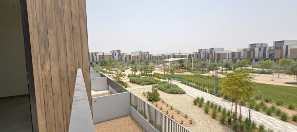 Вилла с 3 спальнями в Мудон, ОАЭ № 111024 3