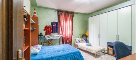 2 bedrooms Apartment in Boretto, Italy No. 289471 12