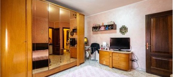2 bedrooms Apartment in Boretto, Italy No. 289471 20