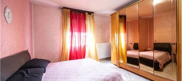 2 bedrooms Apartment in Boretto, Italy No. 289471 17