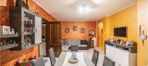2 bedrooms Apartment in Boretto, Italy No. 289471 6