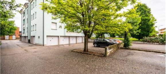 2 bedrooms Apartment in Boretto, Italy No. 289471 32