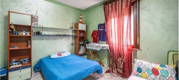 2 bedrooms Apartment in Boretto, Italy No. 289471 13