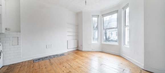 1 bedroom Apartment in London, United Kingdom No. 7779 18